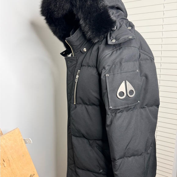 Moose Knuckles coat - Picture 7 of 13
